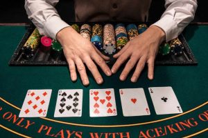 Luật Poker