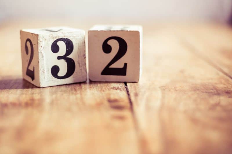 Đề tổng 5 có con số la 32?