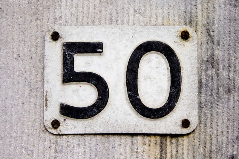 Đề tổng 5 có số là 50?